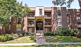 3302 WOODBURN VILLAGE Dr 23, Annandale, VA 22003