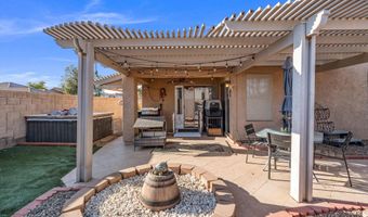 671 W JAHNS Ct, Casa Grande, AZ 85122