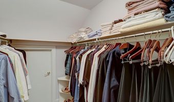 4744 34TH St N, Arlington, VA 22207