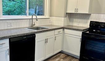 39 Everett, Akron, OH 44302