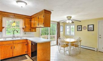 4 Johnson Ct, Bristol, RI 02809