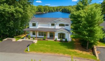 136 Aldrich Rd, Glocester, RI 02857