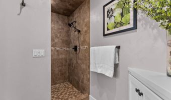 1106 BOBBY Ct, Appleton, WI 54915
