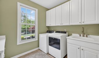 8105 Wycliffe Dr, Anderson Twp., OH 45244