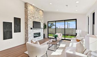16 W Pine St, Altadena, CA 91001