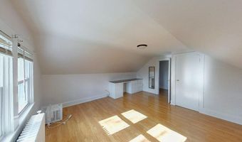 19 Dixon St 2, Newport, RI 02840