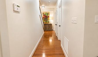 4 RIDGE Rd, Annapolis, MD 21401