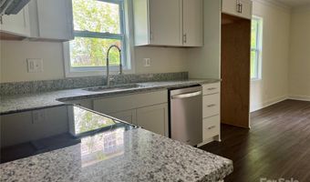 16 Cherry St, Badin, NC 28001