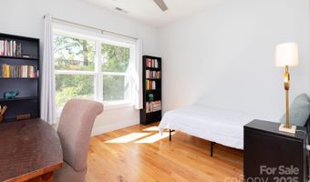 27 Ruslan Dr, Asheville, NC 28806