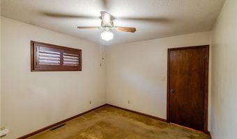 1129 Riley St, Atchison, KS 66002