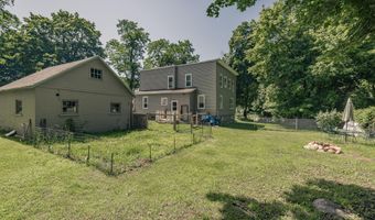 22-24 Hewitt St, Amsterdam, NY 12010