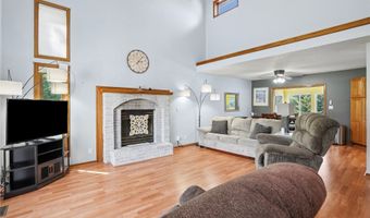 8032 NE 27th Ave, Altoona, IA 50009