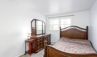 280 E Main St APT E6, Clinton, CT 06413