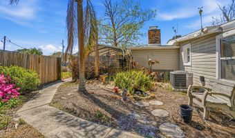43 FORRESTAL Cir N, Atlantic Beach, FL 32233