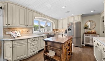 24 Lebrun Ave, Amityville, NY 11701