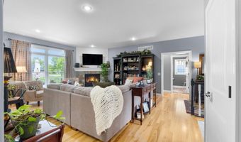 1123 N Dewey St, Auburn, IN 46706