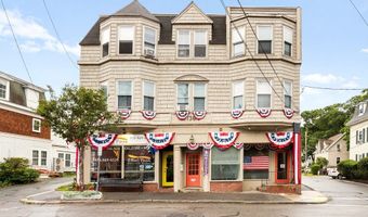 730 Hale St 3R, Beverly, MA 01915