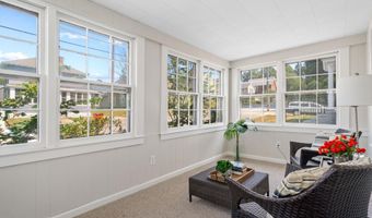 12 Whitten St, Allenstown, NH 03275
