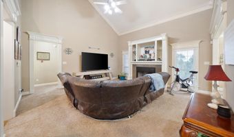 104 Autumn Ln, Beebe, AR 72012