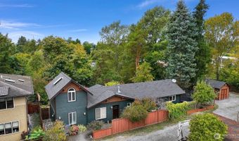 2412 W North St, Bellingham, WA 98225