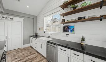 10916 W FLANAGAN St, Avondale, AZ 85323