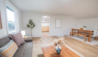 210 DORRIS St, Springfield, OR 97477