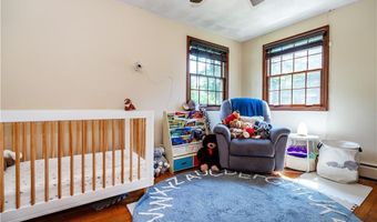 41 Mount View Ave, North Kingstown, RI 02852