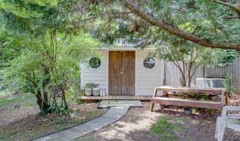 4918 SUNSET Ln, Annandale, VA 22003