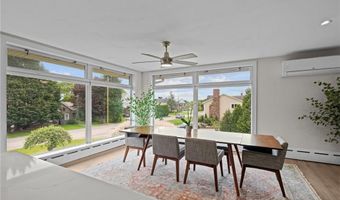 96 Roger Williams Dr, North Kingstown, RI 02852