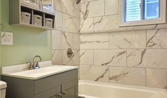 1656 Bennett St, Utica, NY 13502