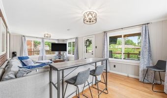 10021 N Marlene Dr, Affton, MO 63123
