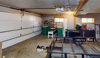 1715 Gateway Dr, Albert Lea, MN 56007