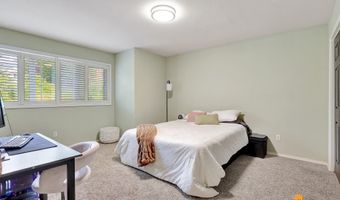 18722 Guillemot Cir, Anchorage, AK 99516
