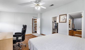 4689 NW 26th St, Bell, FL 32619