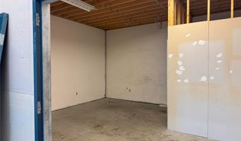 1 Shannon Ct 102, Bristol, RI 02809