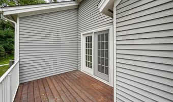 4274 Hillside Dr, Ann Arbor, MI 48105