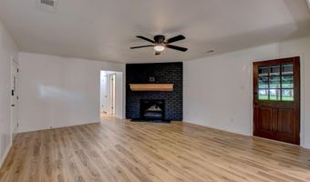 996 Hacienda Dr, Benton, AR 72019