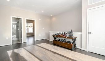 23012 LAVALLETTE Sq, Brambleton, VA 20148