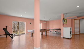 1 LAKE POTOMAC Ct, Potomac, MD 20854