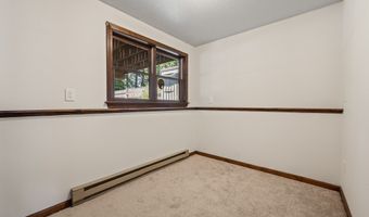 212 Rockwell Ave, Bristol, CT 06010