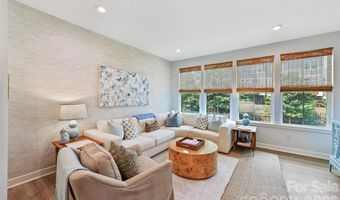 739 Anderson St, Charlotte, NC 28205