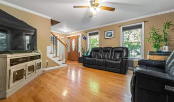 34 Chestnut Dr, Allenstown, NH 03275