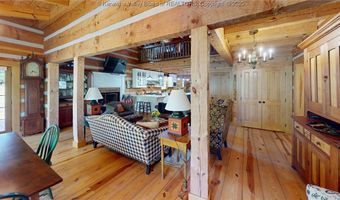 8 Abby Ln, Barboursville, WV 25504