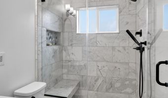 2218 FARRINGTON Ave, Alexandria, VA 22303