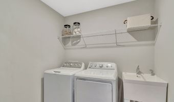 10017 Secluded Garden Dr, Apex, NC 27523