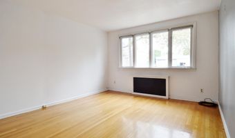 19 W 32ND St 1, Bayonne, NJ 07002