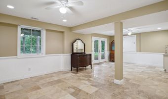 10813 LOCKLAND Rd, Potomac, MD 20854