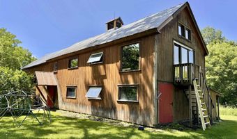 19 Hartley Rd, Barre, VT 05641