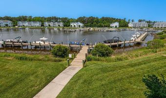 10900 HOLYSTONE Ln 301, Berlin, MD 21811