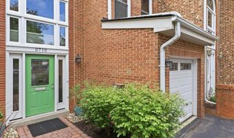 2712 KENWOOD Ave, Alexandria, VA 22302
